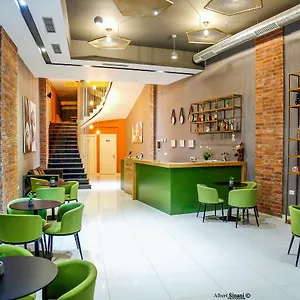 Hotel Arc, Tirana